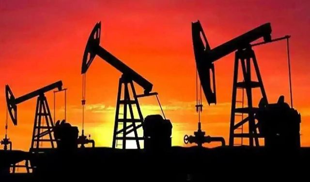 Brent petrolde düşüş: Varil fiyatı 104,44 dolara geriledi