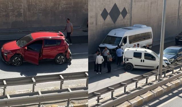 Eski Emniyet Kavşağı’nda zincirleme kaza: Trafik yine kilitlendi