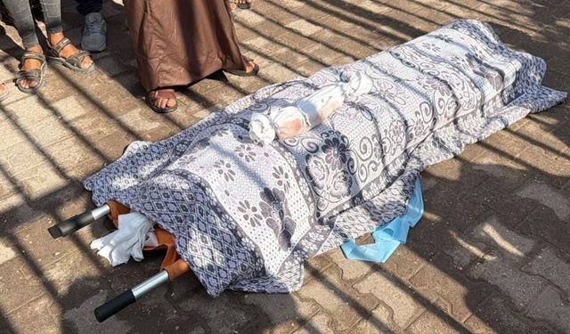 Gazze’de acı olay: Hamile Filistinli kadın ve bebeği şehit edildi