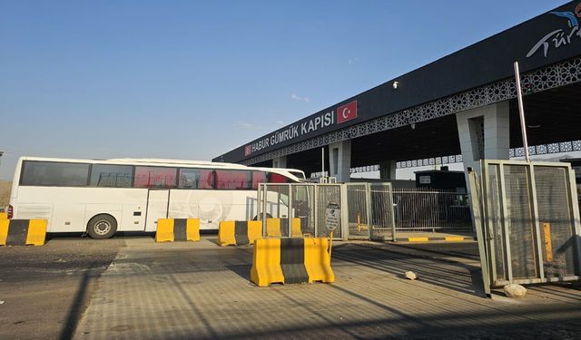 Habur Sınır Kapısı’nda tarihi yoğunluk: 3 bin 621 araç geçti