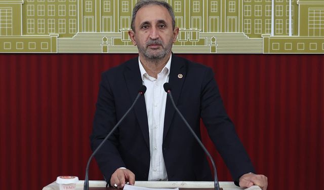 HÜDA PAR: Sabiha Gökçen Havalimanı’nın ismi değiştirilsin