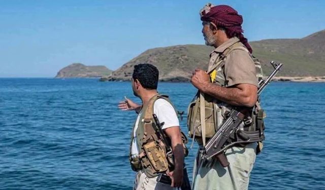 Husiler, Kızıldeniz'deki Haniş takımadalarının kontrolünü ele geçirdi