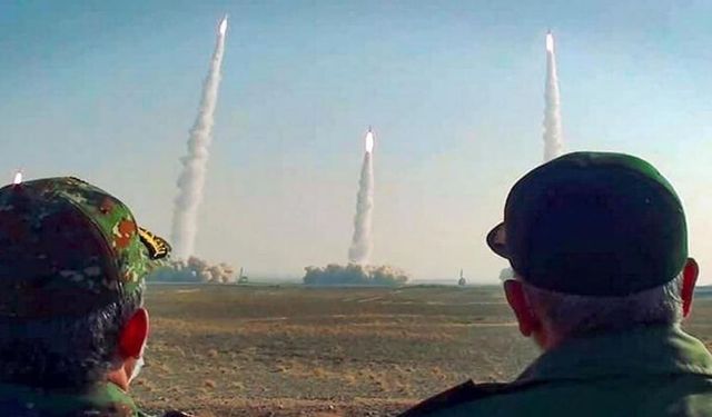 İran’dan uzun savaş sinyali: ABD’yi zorlamaya hazırlanıyor