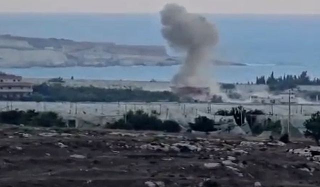 Lübnan’ın güneyinde peş peşe patlamalar! Evler ateşe verildi