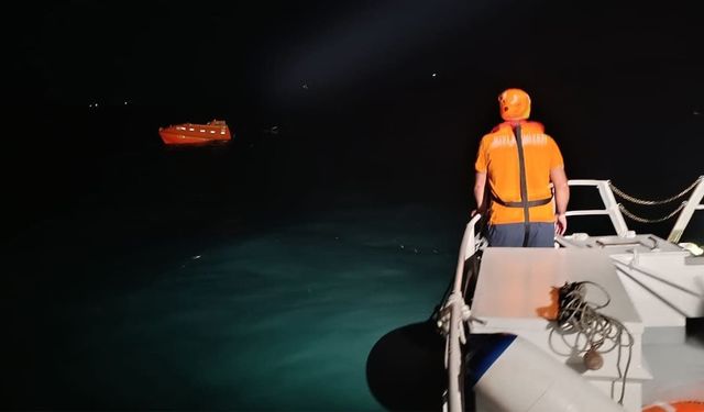 Marmara Denizi’nde gemi kazası: Kuru yük gemisi battı, 10 kişi aranıyor