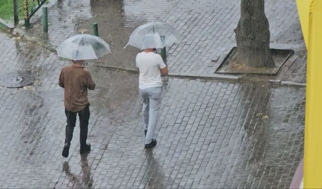 Meteoroloji uyardı: Bazı bölgelerde sağanak bekleniyor
