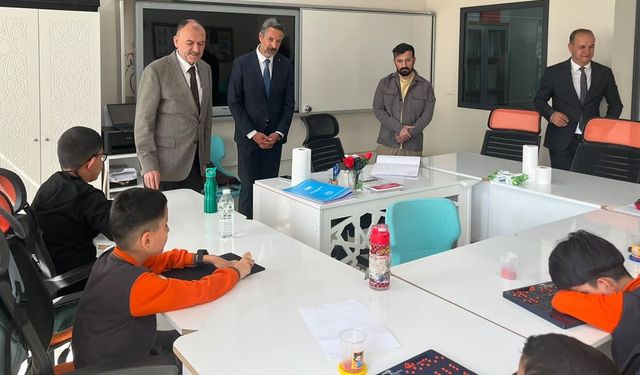 Müdür Çandıroğlu, Mustafa Cengiz İlkokulu’nu ziyaret etti