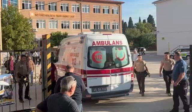 Okula silahlı saldırıda 2’si ağır 11 öğrenci yaralandı