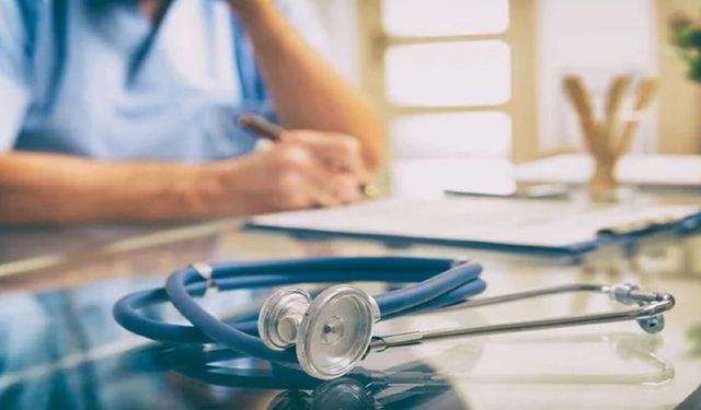 Sayıştay raporu: Binlerce hekim sigortasız, tazminat yükü kamuya kaldı