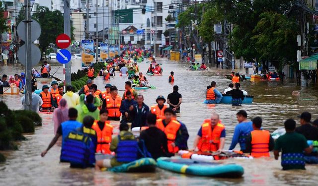 Tayland’da sel felaketi: 8 kişi hayatını kaybetti