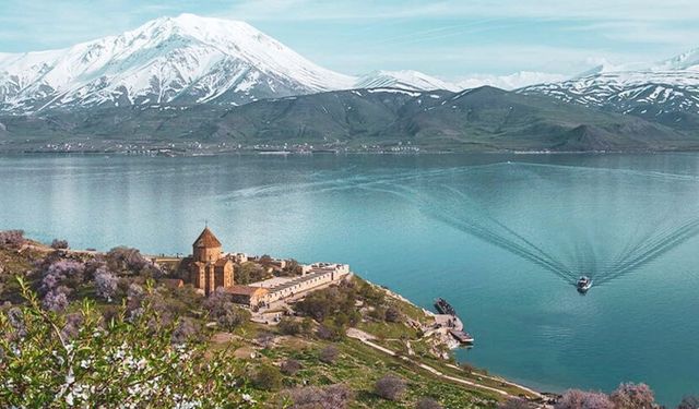 Van Gölü havzası için ‘yarısı bizden’ çağrısı