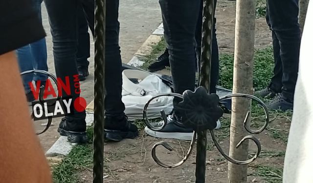 Van’da Okula Tüfekle Gelen Öğrenci Olayı Sonrası Emniyetten Silah Sahiplerine Uyarı