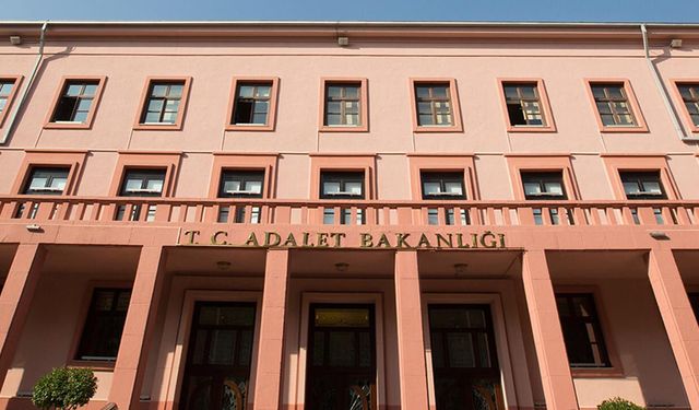 Adalet Bakanlığı: Fon soruşturması deliller doğrultusunda sürdürülüyor