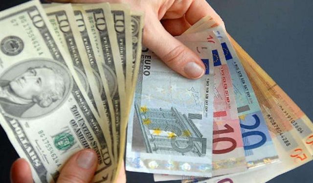 Döviz piyasasında hareketlilik: Dolar ve sterlin yükseldi, euro geriledi