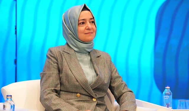 Fatma Betül Sayan Kaya AK Parti’den ayrıldı