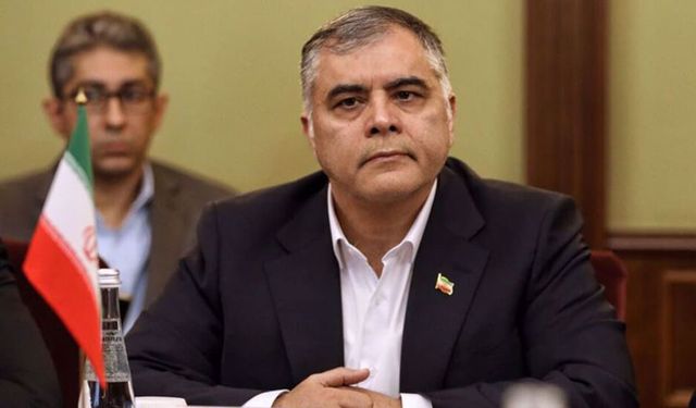 İran Petrol Bakanı Paknejad görevinden istifa etti