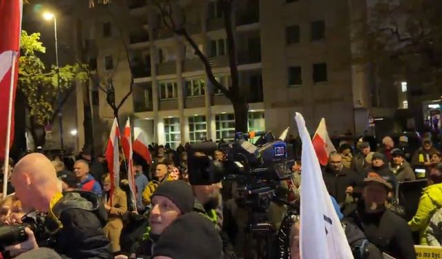 Polonya’da Anayasa Mahkemesi Başkanı’nın görevden alınmasına tepki