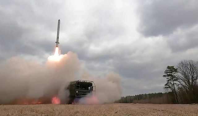 Rusya, Kiev’deki karayolu-demiryolu köprüsünün vurulduğunu açıkladı