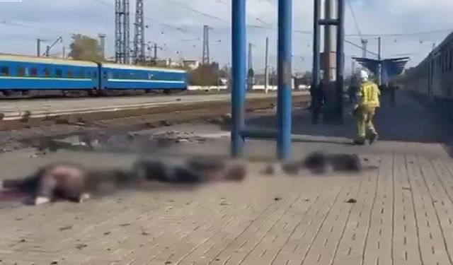 Ukrayna’nın Dinyeper kentinde tren istasyonuna saldırı: 13 ölü