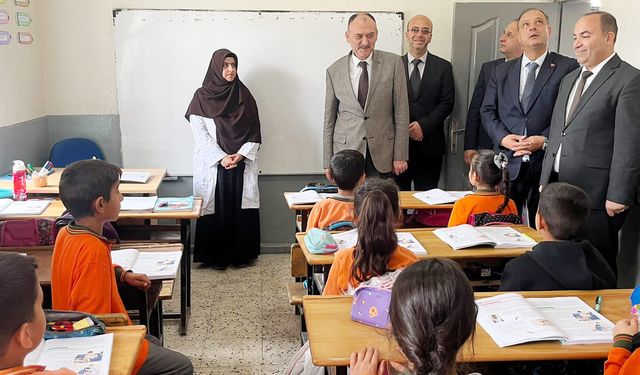 Van İl Milli Eğitim Müdürü Çandıroğlu’ndan kırsal okullara ziyaret