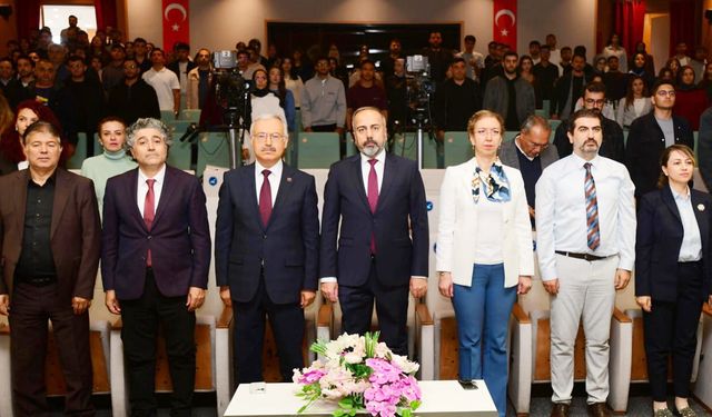 Van YYÜ’de İklim Değişikliği ve Çevre Kirliliği Konferansı düzenlendi