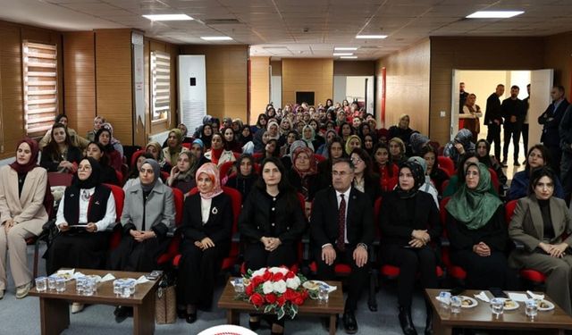 Van’da kadınlara yönelik yapay zekâ ve dijital güçlenme eğitimleri başladı