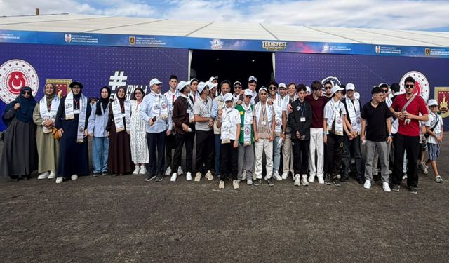 Vanlı öğrenciler Güneydoğu TEKNOFEST’te teknolojiyle buluştu