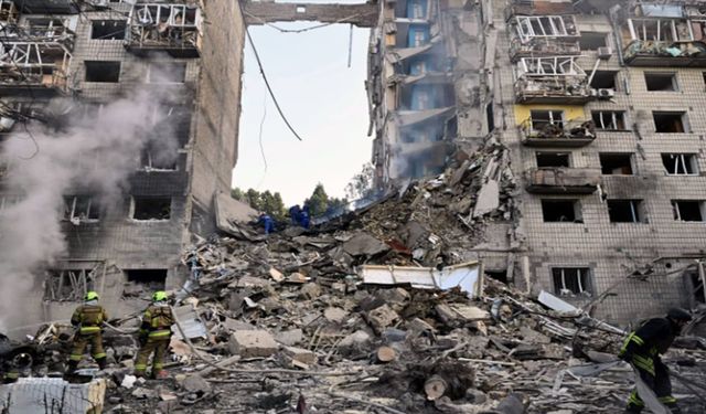 Zelenski’den açıklama: Kiev saldırı öncesi bilgilendirilmedi