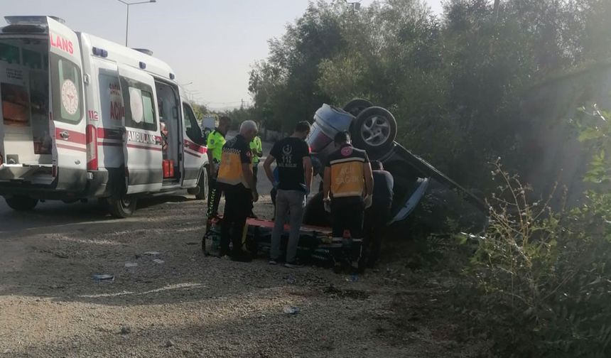 Van'da feci kaza: Otomobil takla attı