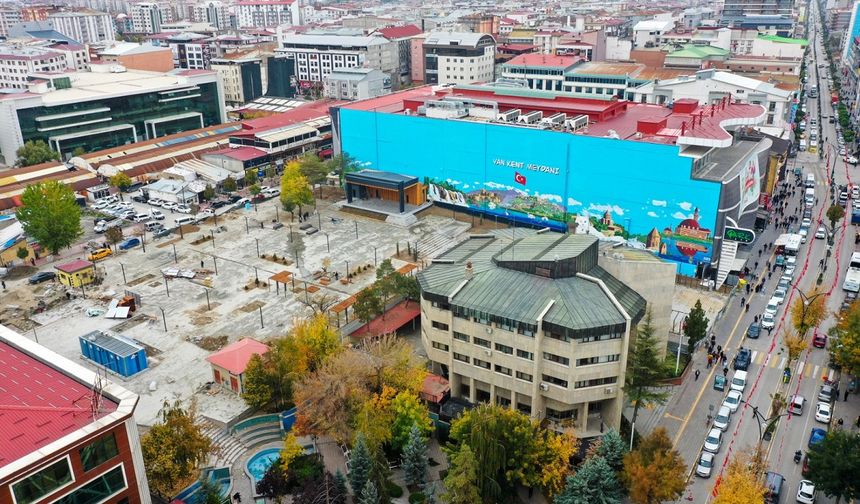 Van Kent Meydanı’nın kapasitesi ne kadar?