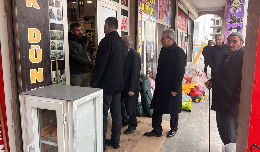 HÜDA PAR Şırnak Belediye Başkan Adayı Çimen, esnaf ziyaretinde bulundu