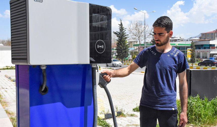 Van'da elektrikli araçlar için kurulan şarj üniteleri artıyor