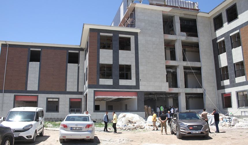 Van'ın Gevaş Devlet Hastanesi tamamlanıyor