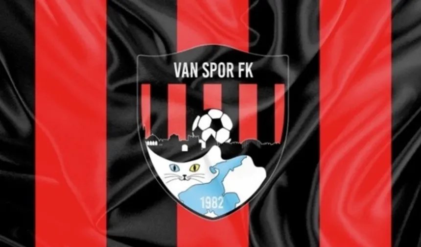 Vanspor FK 3 transferi daha duyurdu
