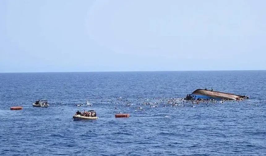 Göçmenleri taşıyan tekne alabora oldu, 41 kişi yaşamını yitirdi