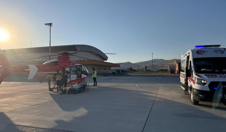 Van'da helikopter ambulans hamile kadın için havalandı