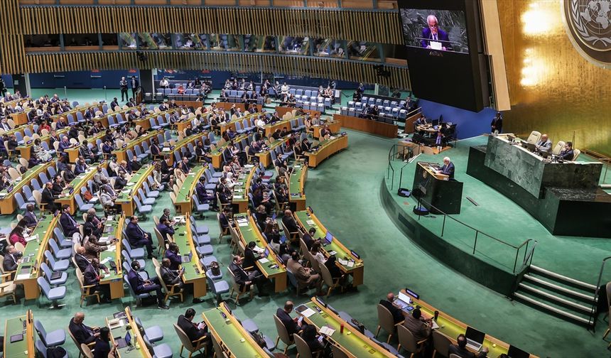 BM Genel Kurulu, ABD'nin Küba'ya yönelik ambargoyu sonlandırması talep edilen tasarıyı kabul etti