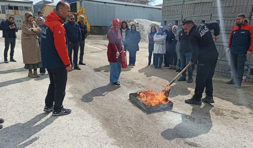 AFAD’ın Van’da afet farkındalık eğitimleri sürüyor