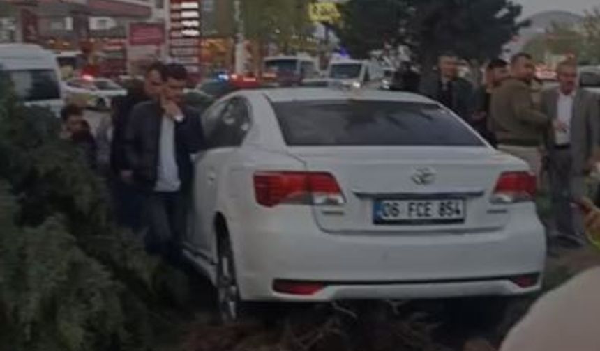 Van'da Trafik Kazası: 2 Yaralı