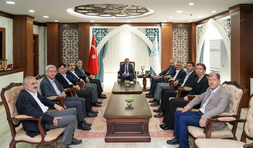 Van YYÜ heyetinden Hakkari ziyareti