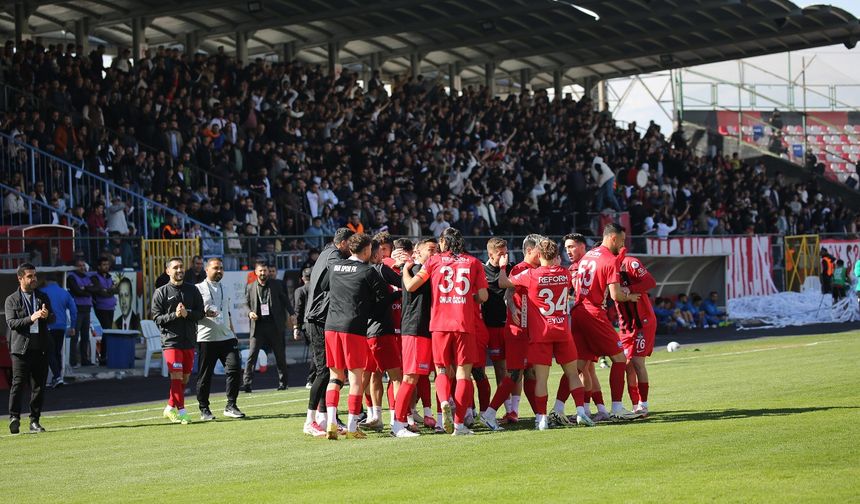 Vanspor maçı dev ekranda canlı verilecek!