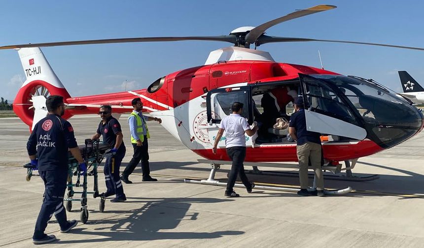 Van’da helikopter ambulans 17 yaşındaki hasta için havalandı