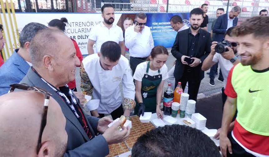 Başkan Kandaşoğlu, Erol Temel'e ateş püskürdü