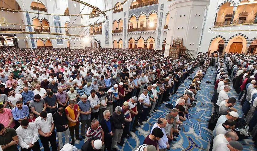 Teşrik tekbirlerini unutmayalım