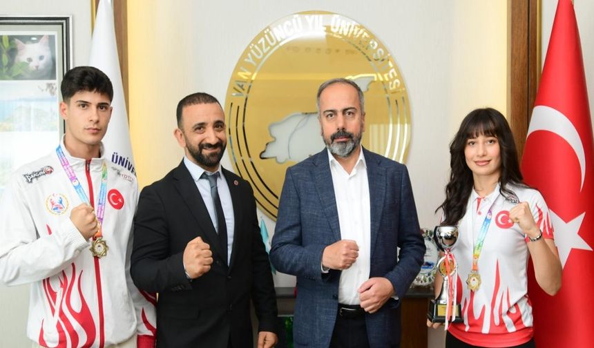Van YYÜ sporcuları Türkiye Şampiyonu oldu