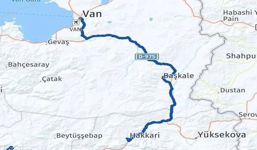 Van Hakkari arası kaç km?