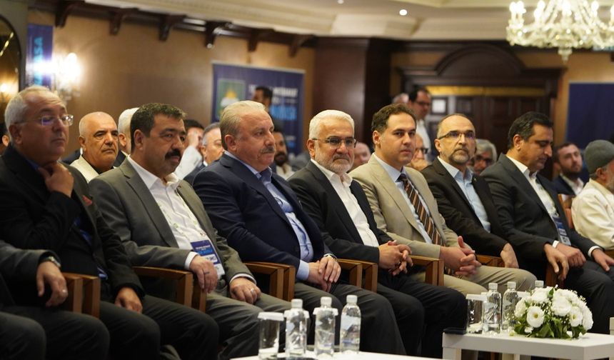 HÜDA PAR düzenlediği "Toplumsal Mutabakat Arayışı ve Yeni Anayasa" çalıştayı başladı