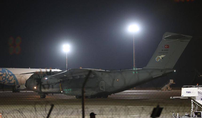 Askeri uçak faciası naaşları Adli Tıp'ta