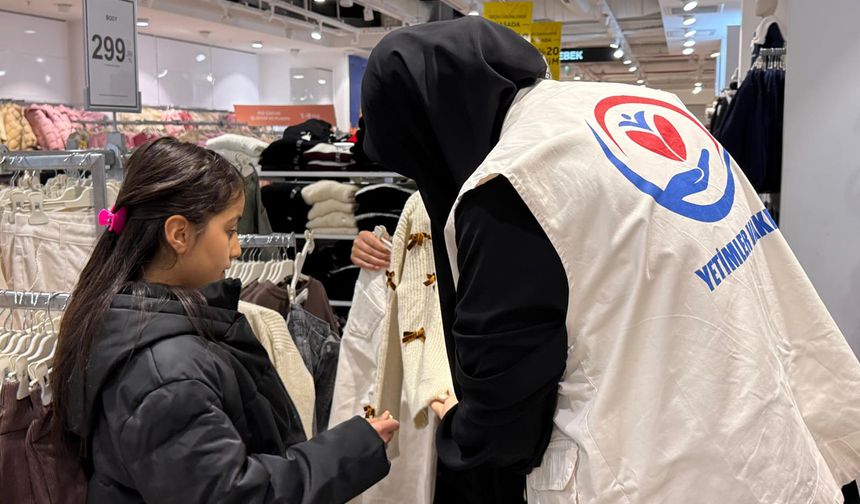 Bingöl'de yetim çocuklara kışlık giyim desteği