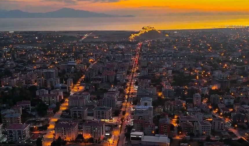 Vanlılar Hafta sonu karanlıkta kalacak!